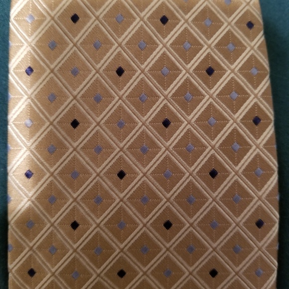 Geoffrey Beene Extra Long Necktie - Picture 2 of 3